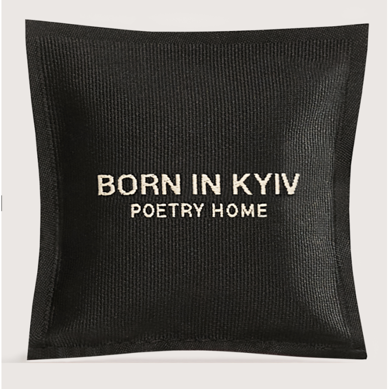Автомобільне аромасаше Born In Kyiv
